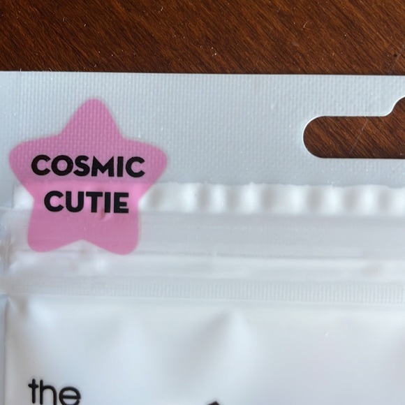 NWT The Crème Shop x hello kitty 3 ply disposable adult masks - Picture 8 of 9